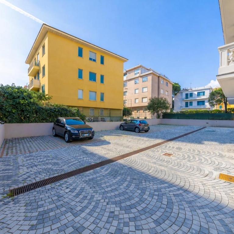 New Apt, Free Parking 2 min from the Sea - Appartamento Superior con Balcone - 10