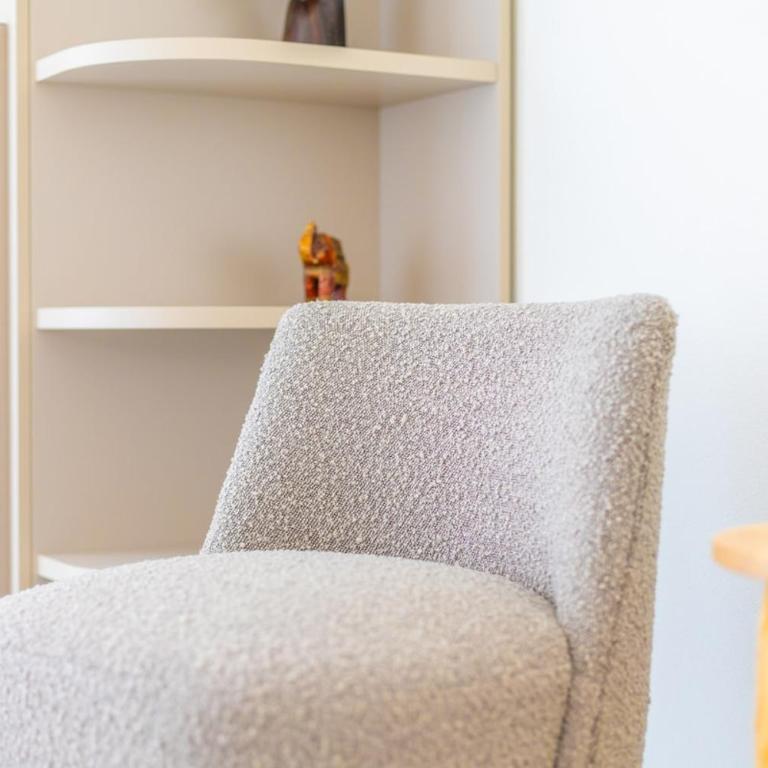 New Apt, Free Parking 2 min from the Sea - Appartamento Superior con Balcone - 13