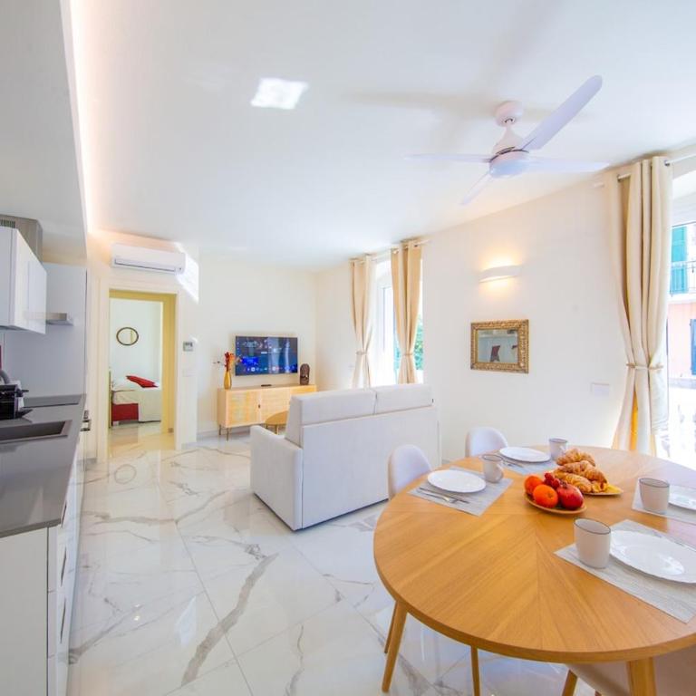 New Apt, Free Parking 2 min from the Sea - Appartamento Superior con Balcone - 25