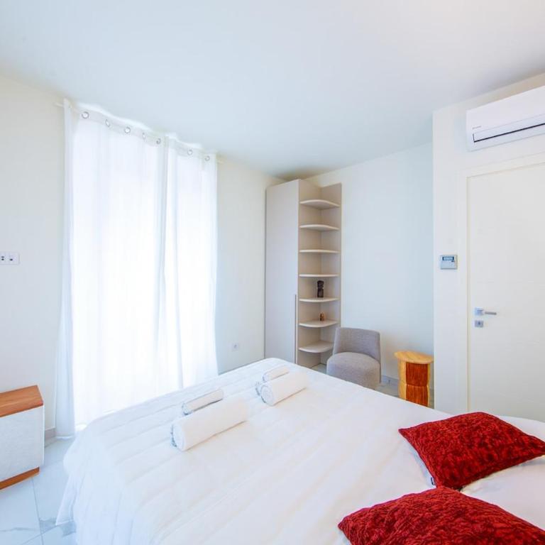 New Apt, Free Parking 2 min from the Sea - Appartamento Superior con Balcone - 30