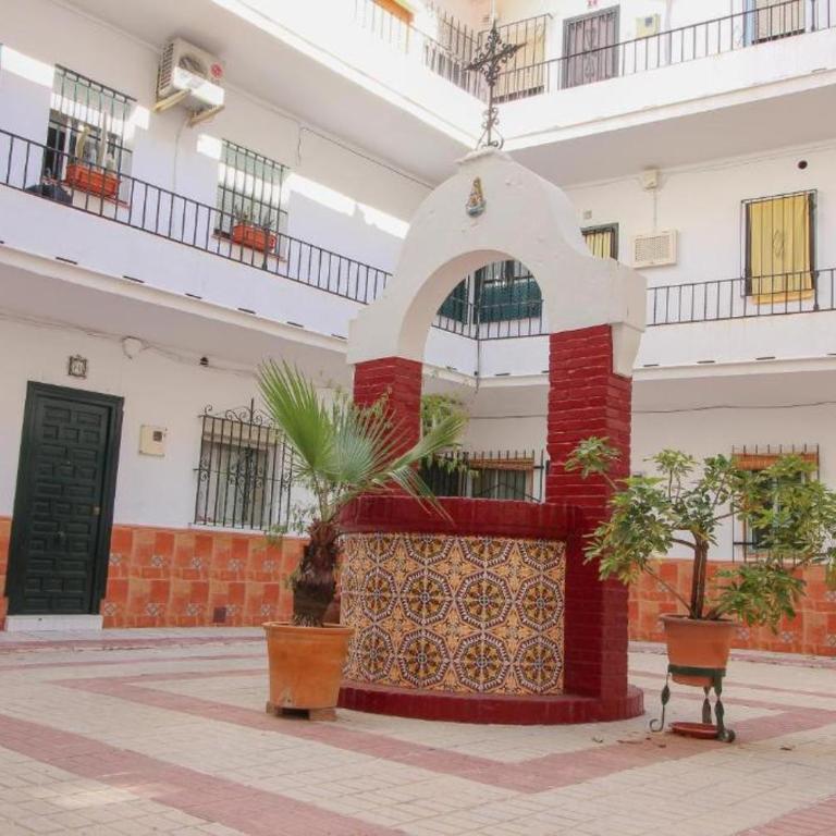 Triana Familiar - Three-Bedroom Apartment - 2