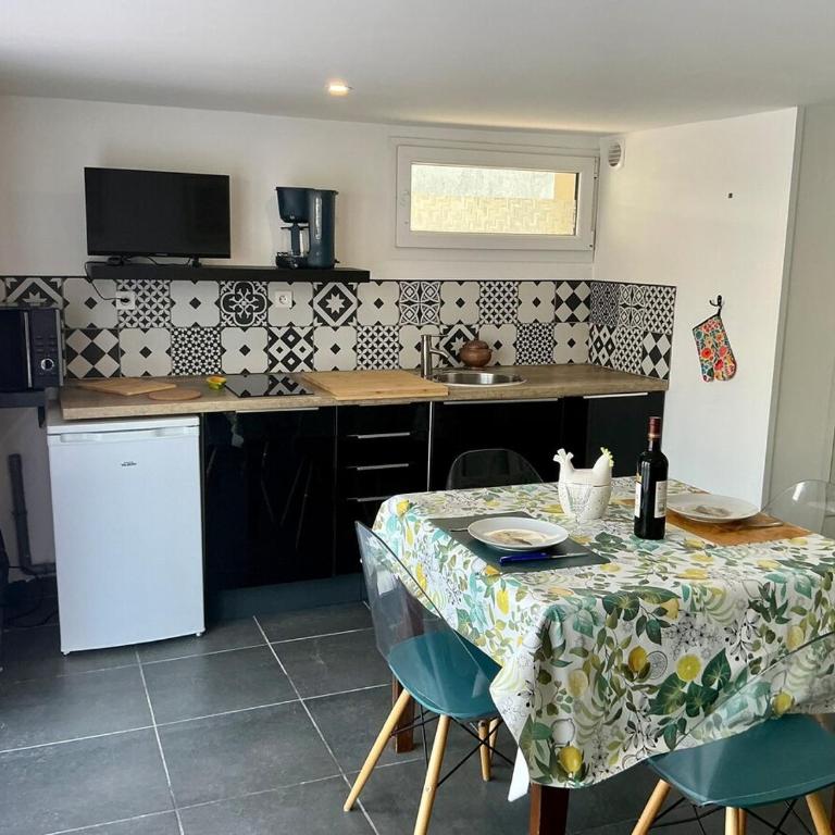 Berck T2 Rez de chaussée rénové avec terrasse et stationnement SOLEIL LEVANT - Apartment mit 1 Schlafzimmer - 4