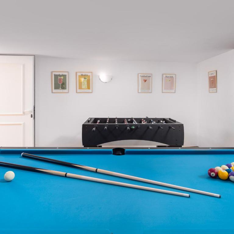 Casa Alborán with Jacuzzi, Billiard, BBQ and Sea View - Four-Bedroom House - 3