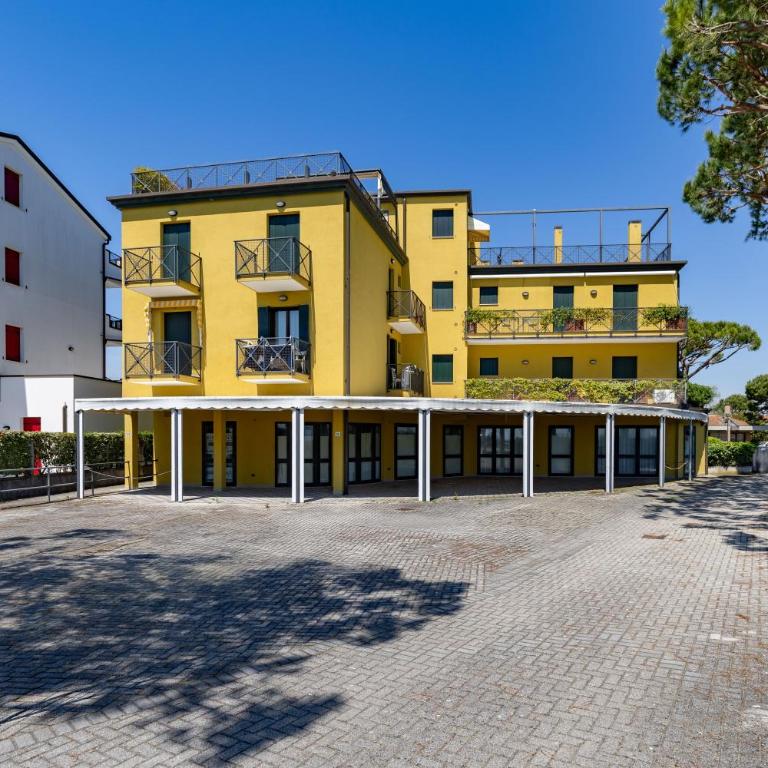 Apartment with Private Beach Spot Terrace & Parking - Appartamento con 2 Camere da Letto - 7