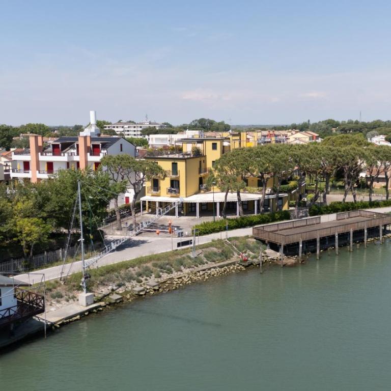 Apartment with Private Beach Spot Terrace & Parking - Appartamento con 2 Camere da Letto - 27
