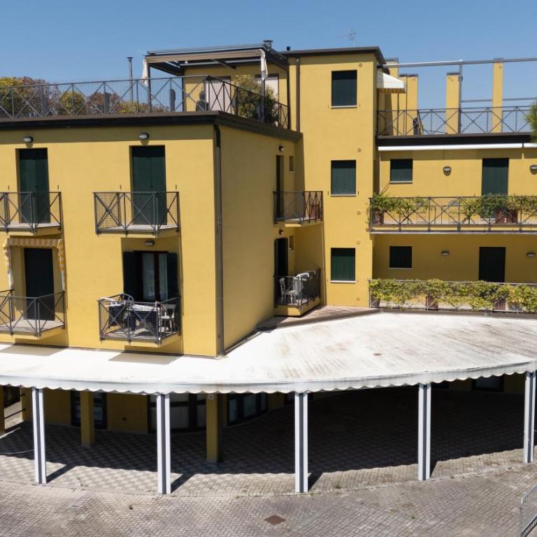 Apartment with Private Beach Spot Terrace & Parking - Appartamento con 2 Camere da Letto - 26