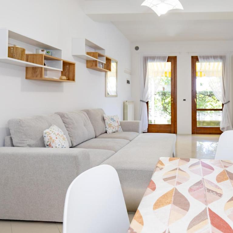 Apartment with Private Beach Spot Terrace & Parking - Appartamento con 2 Camere da Letto - 4