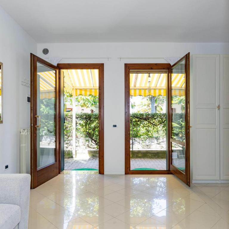 Apartment with Private Beach Spot Terrace & Parking - Appartamento con 2 Camere da Letto - 34