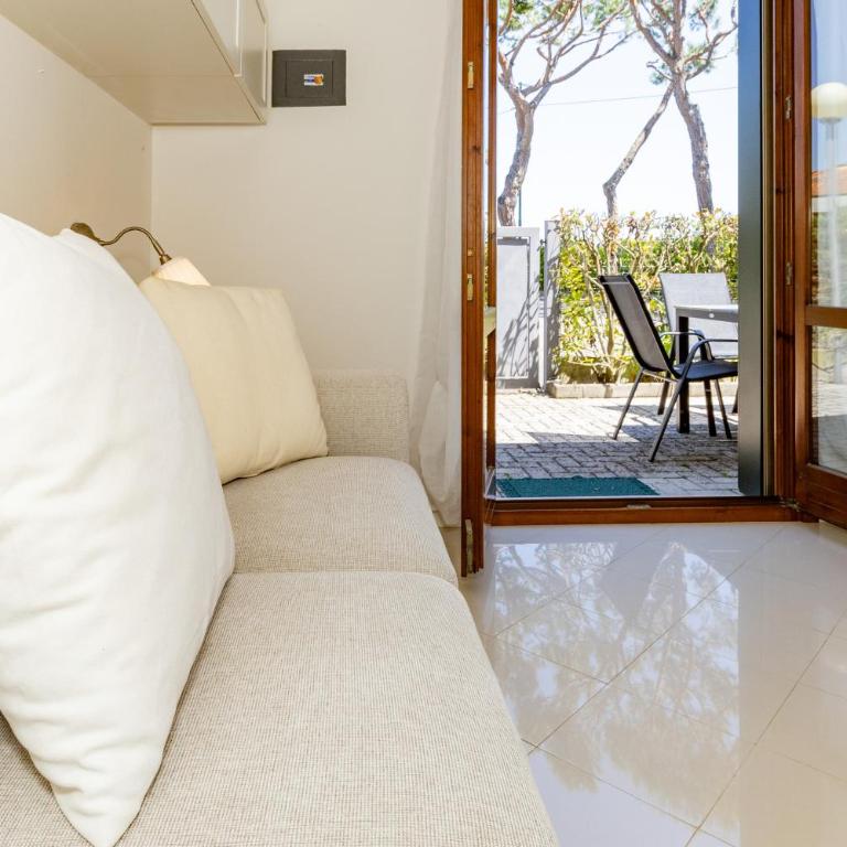 Apartment with Private Beach Spot Terrace & Parking - Appartamento con 2 Camere da Letto - 21