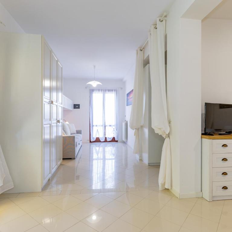 Apartment with Private Beach Spot Terrace & Parking - Appartamento con 2 Camere da Letto - 20