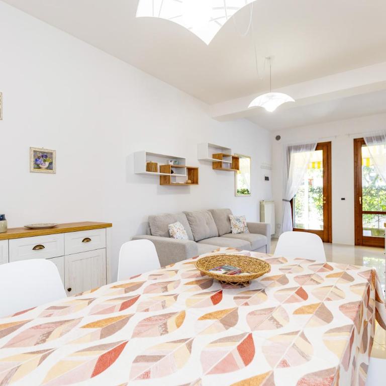 Apartment with Private Beach Spot Terrace & Parking - Appartamento con 2 Camere da Letto - 1