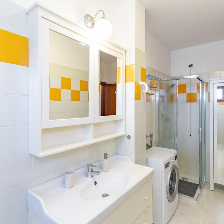 Apartment with Private Beach Spot Terrace & Parking - Appartamento con 2 Camere da Letto - 57
