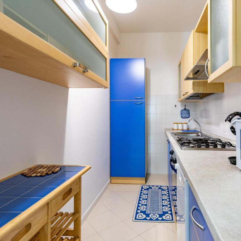 Apartment with Private Beach Spot Terrace & Parking - Appartamento con 2 Camere da Letto - 3