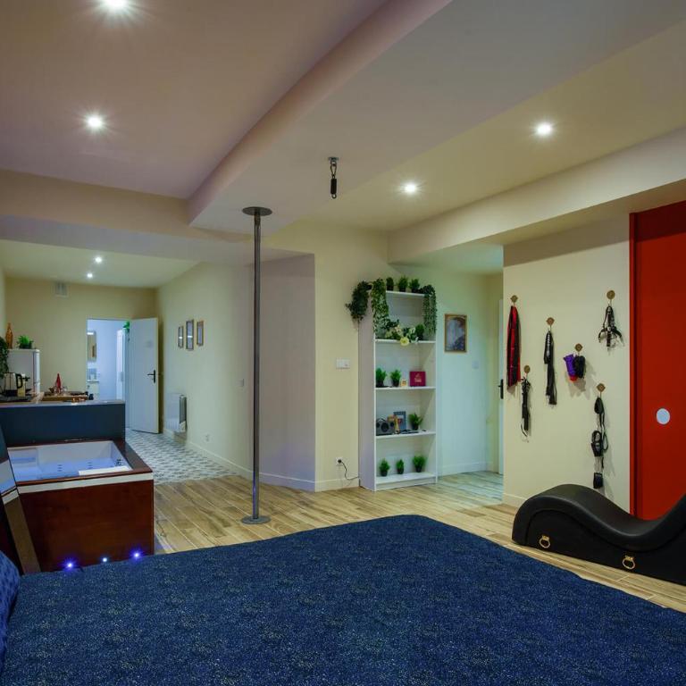 Le Jardin des Délices - Love Room & Balnéo à Lyon - Appartement 1 Chambre - 20