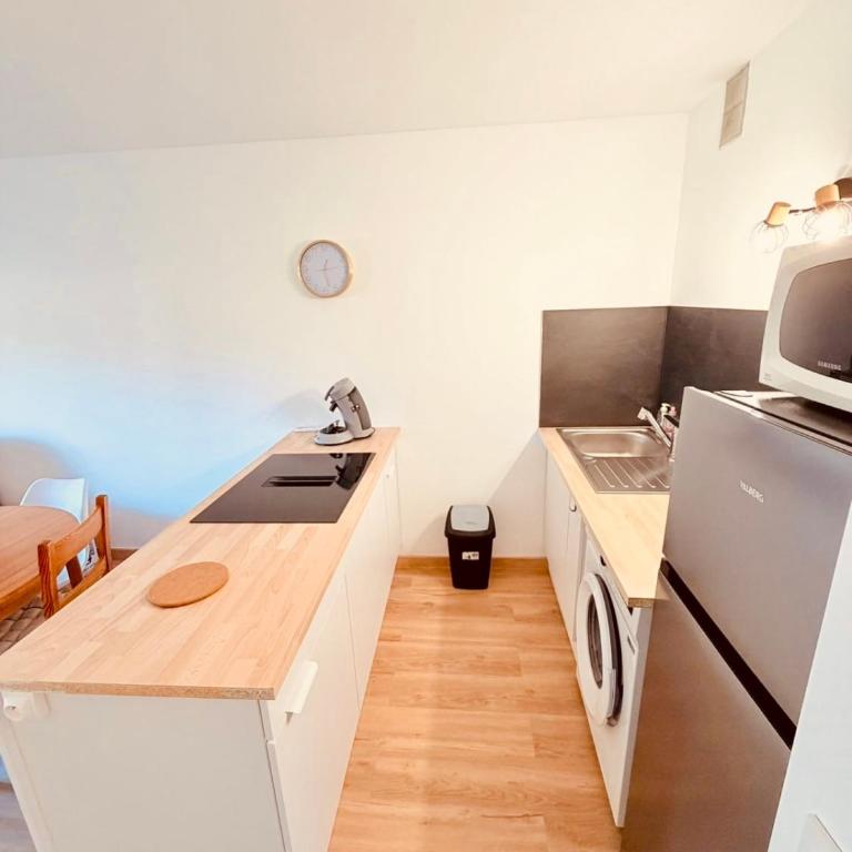 Spacieux F2 Climatisé LE SEMAPHORE - Apartment - 8