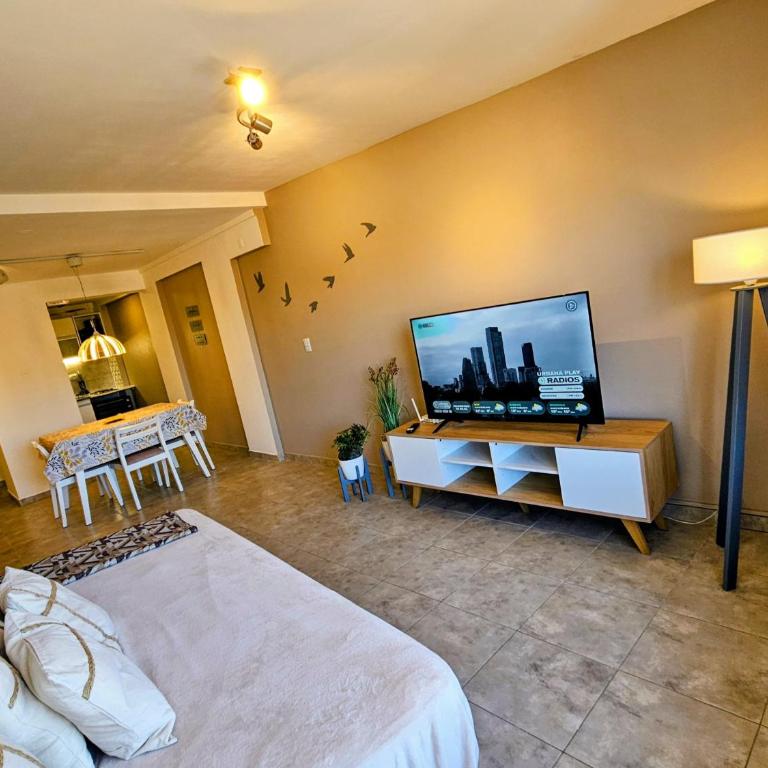 Refugio Urbano Bariloche con estacionamiento - Apartamento de 1 dormitorio - 2