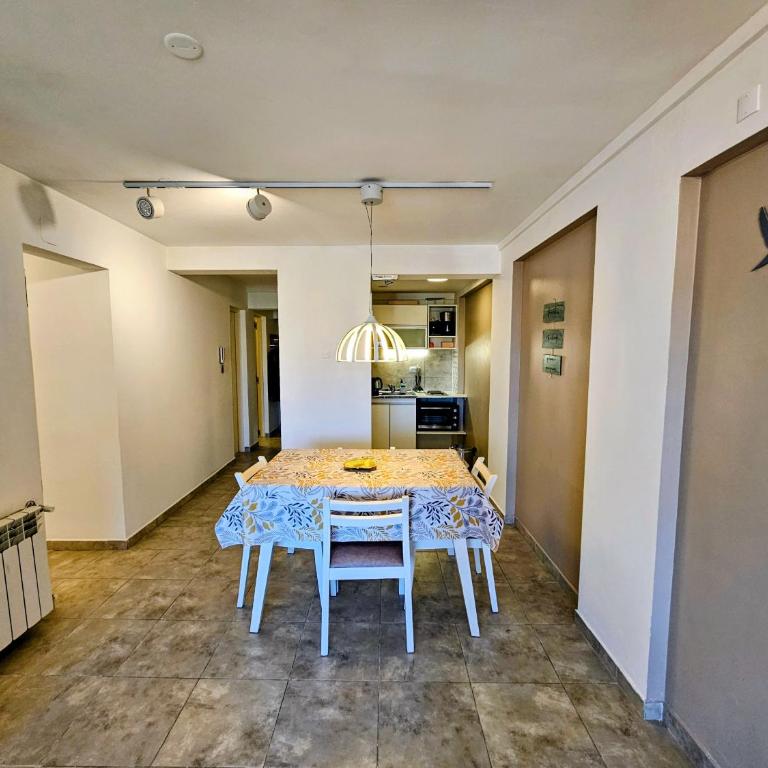 Refugio Urbano Bariloche con estacionamiento - Apartamento de 1 dormitorio - 20