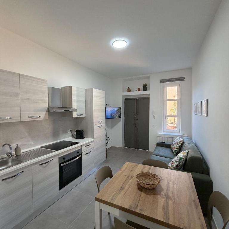 Monza City - Centro, Parco e Villa Reale - One-Bedroom Apartment - 1
