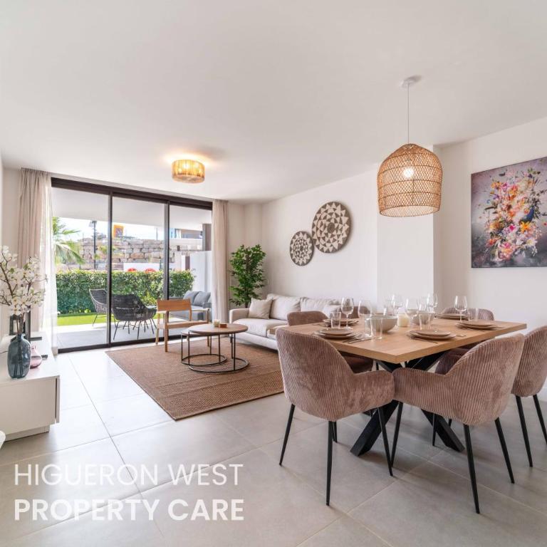 Private Garden Apartment - Pool Access and Terrace Near Carvajal Beach, Fuengirola - Appartement 3 Chambres - 33