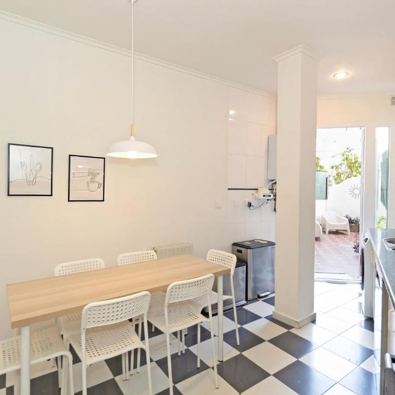 GuestReady - Apartment with terrace in Valencia - Four-Bedroom Apartment - 20