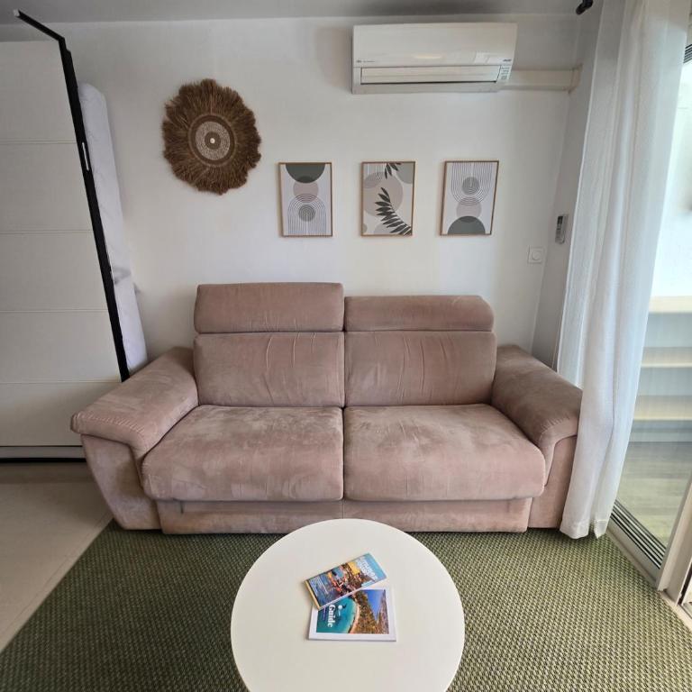 Cocon bord de mer, elegant apartment with AC and parking and wifi - Superior Studio - 14