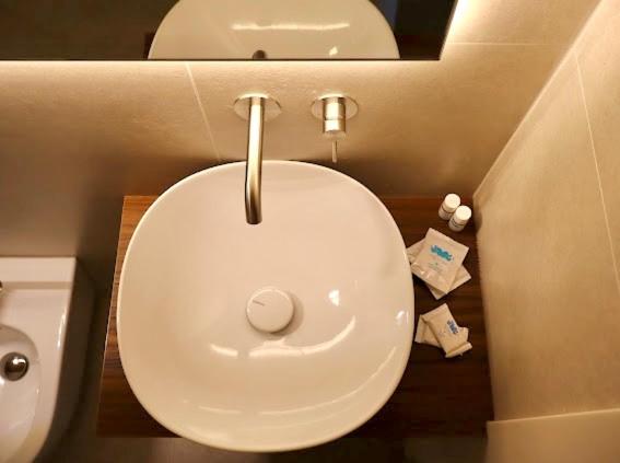 Affittacamere Maison 7 - Camera Matrimoniale con Bagno Privato - 7