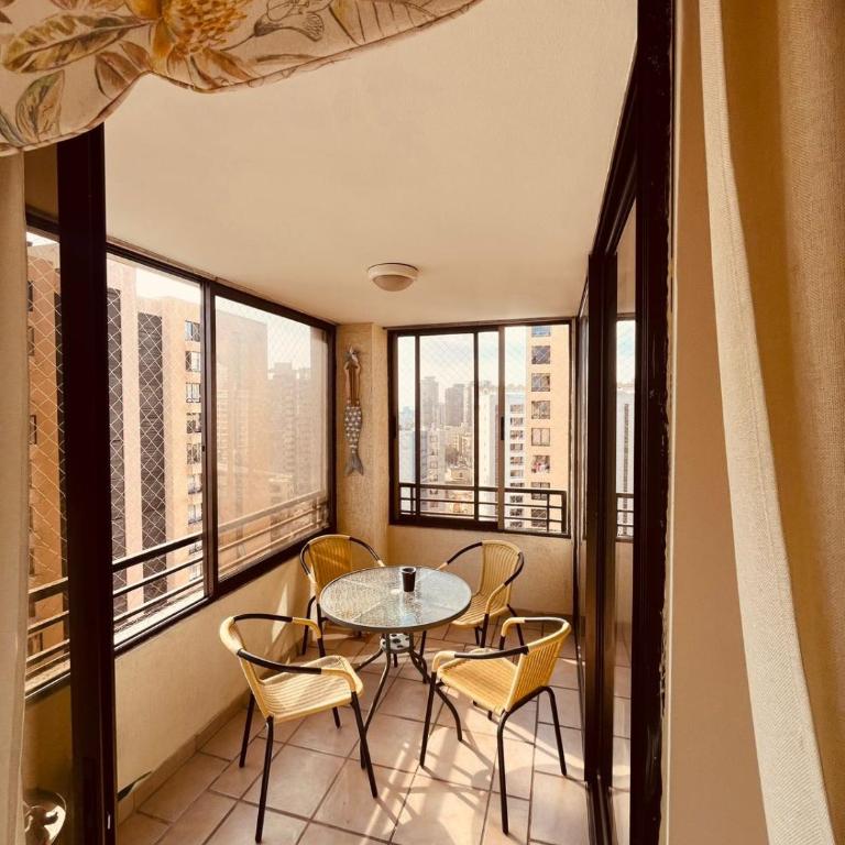 Departamento Compartido, Habitación con Baño Privado y Cama Matrimonial - Apartamento de 1 dormitorio - 8