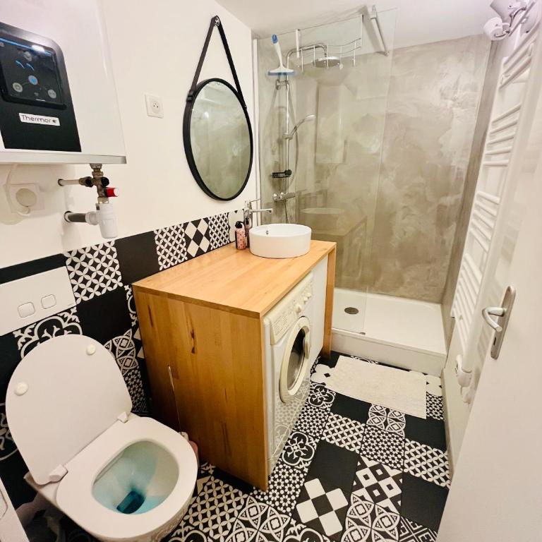 Grand studio moderne à 1,6km du marché - Apartment mit 1 Schlafzimmer - 7