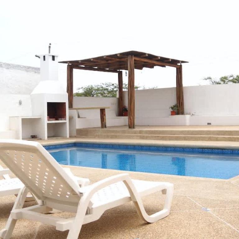Awesome Beach House 3BD Pool and BBQ in Punta Blanca - Vacation Home - 4