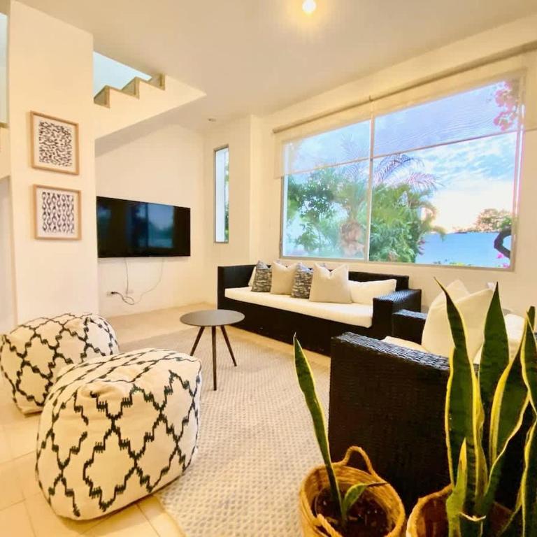 Awesome Beach House 3BD Pool and BBQ in Punta Blanca - Vacation Home - 9