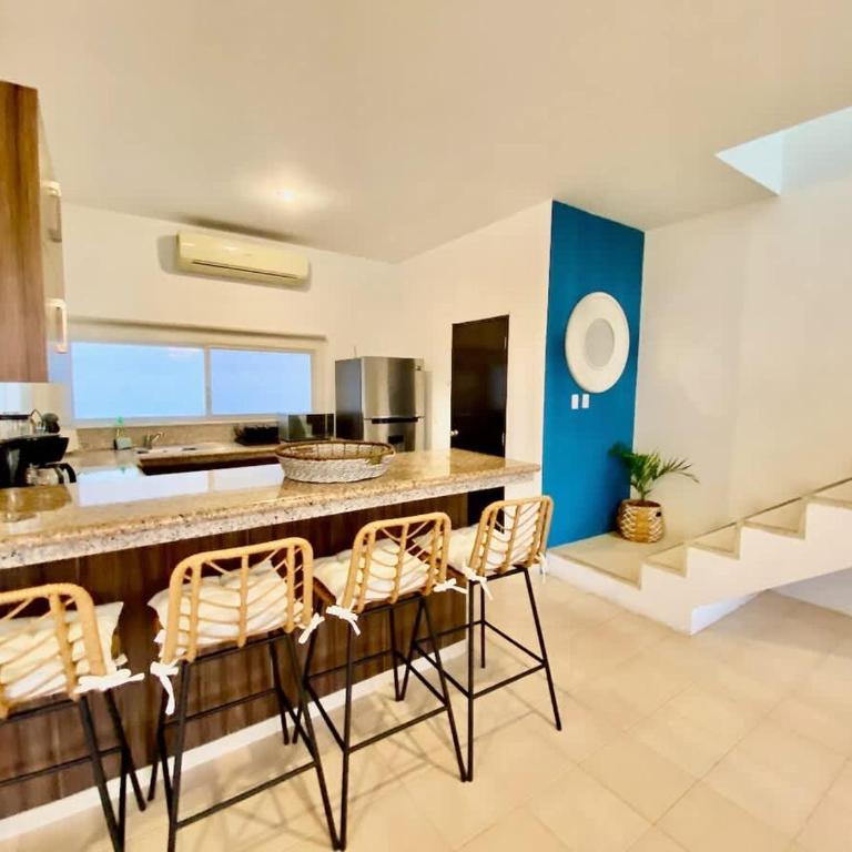 Awesome Beach House 3BD Pool and BBQ in Punta Blanca - Vacation Home - 10