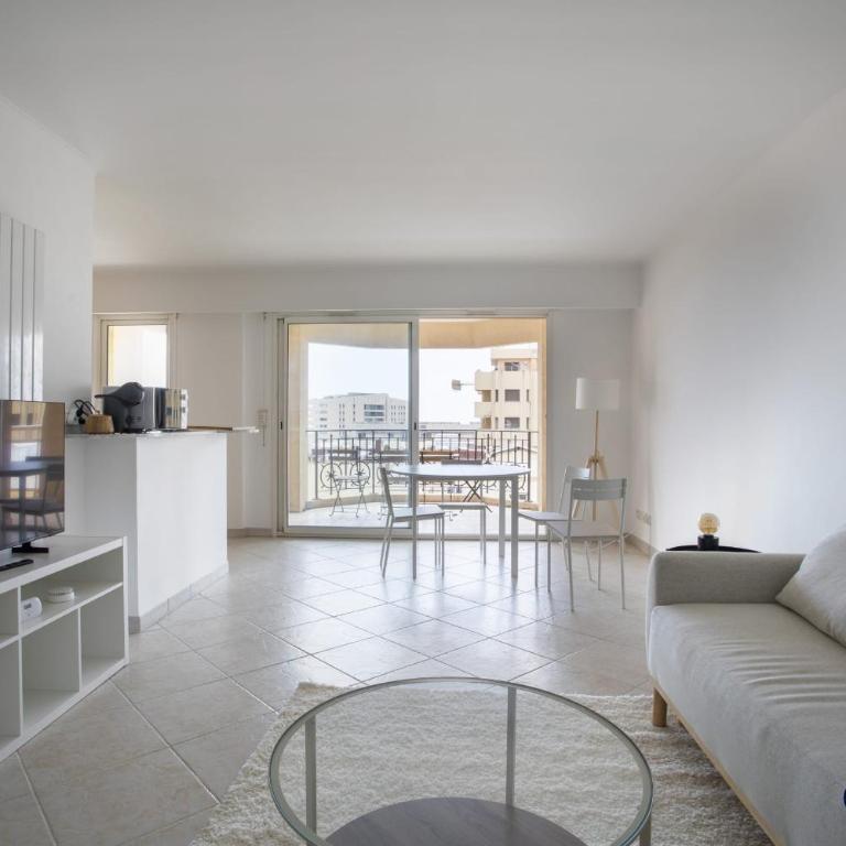 Appartement au centre de Beausoleil avec terrasse - Appartement - 4