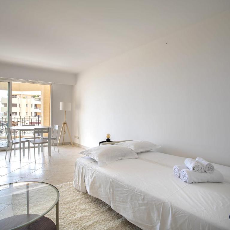 Appartement au centre de Beausoleil avec terrasse - Appartement - 12