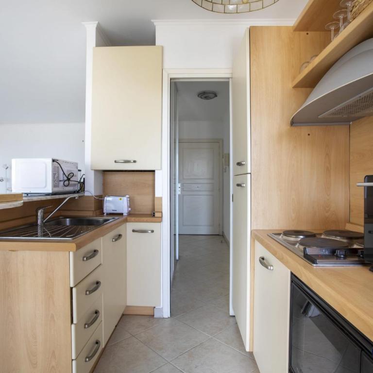 Appartement au centre de Beausoleil avec terrasse - Appartement - 14