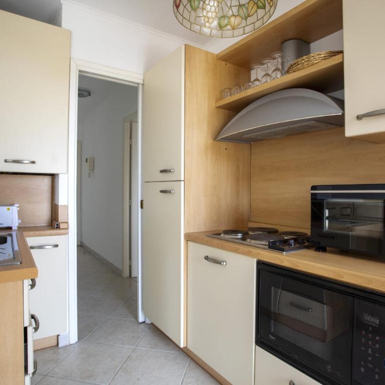 Appartement au centre de Beausoleil avec terrasse - Appartement - 15