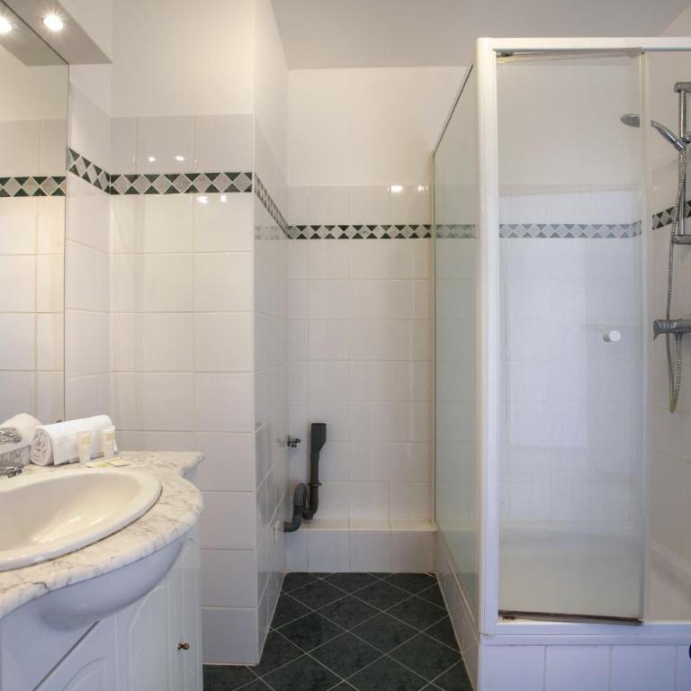 Appartement au centre de Beausoleil avec terrasse - Appartement - 27