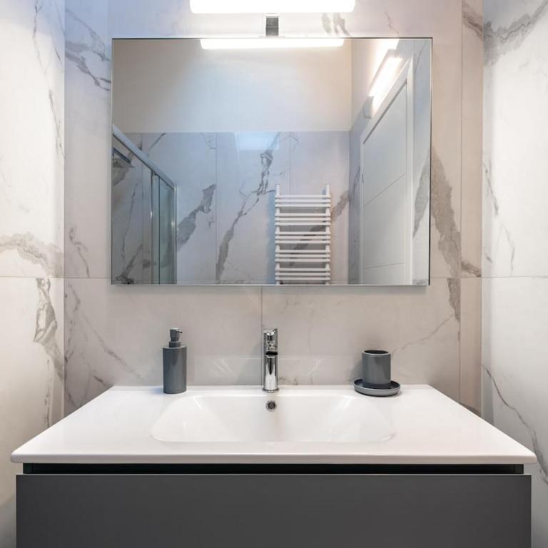 Luxury penthouse for 6 guests, free parking - Appartamento Deluxe con 2 Camere da Letto - 43
