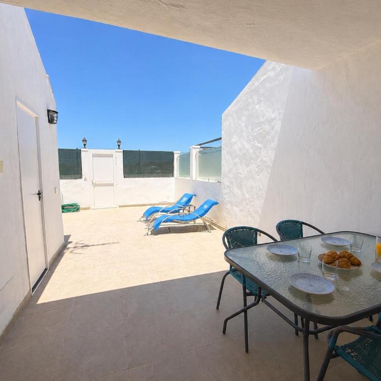 Sunny Bungalow with Pool & Patio in Sonnenland By Canarias Prime Homes - Bungalow - 12