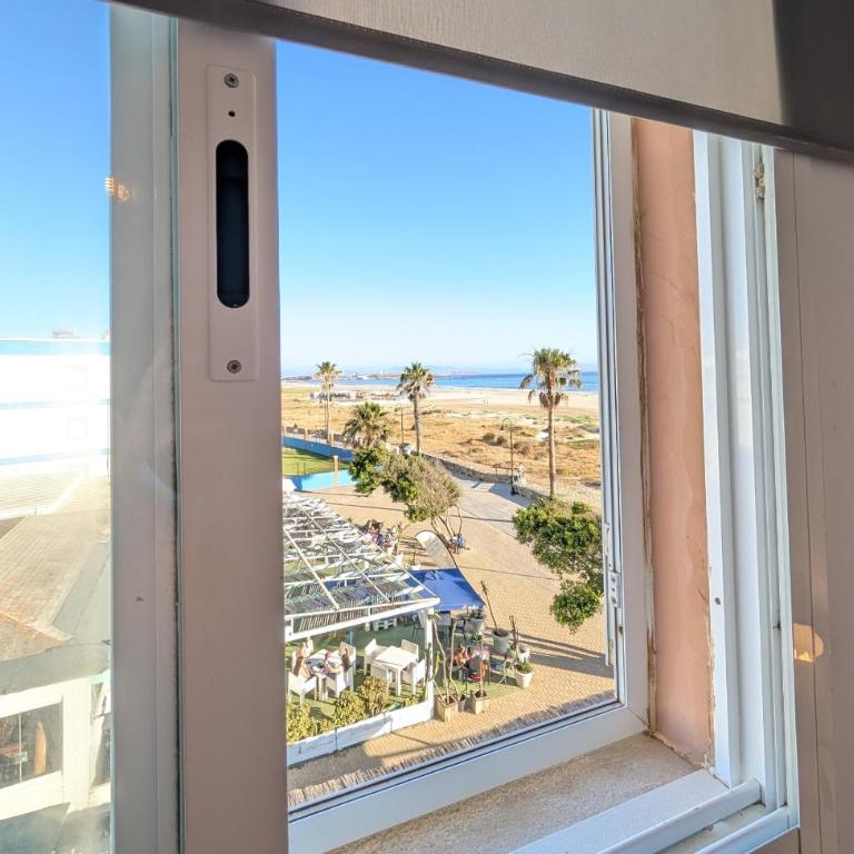 300 Livingtarifa Salsa - Apartment with Sea View - 32