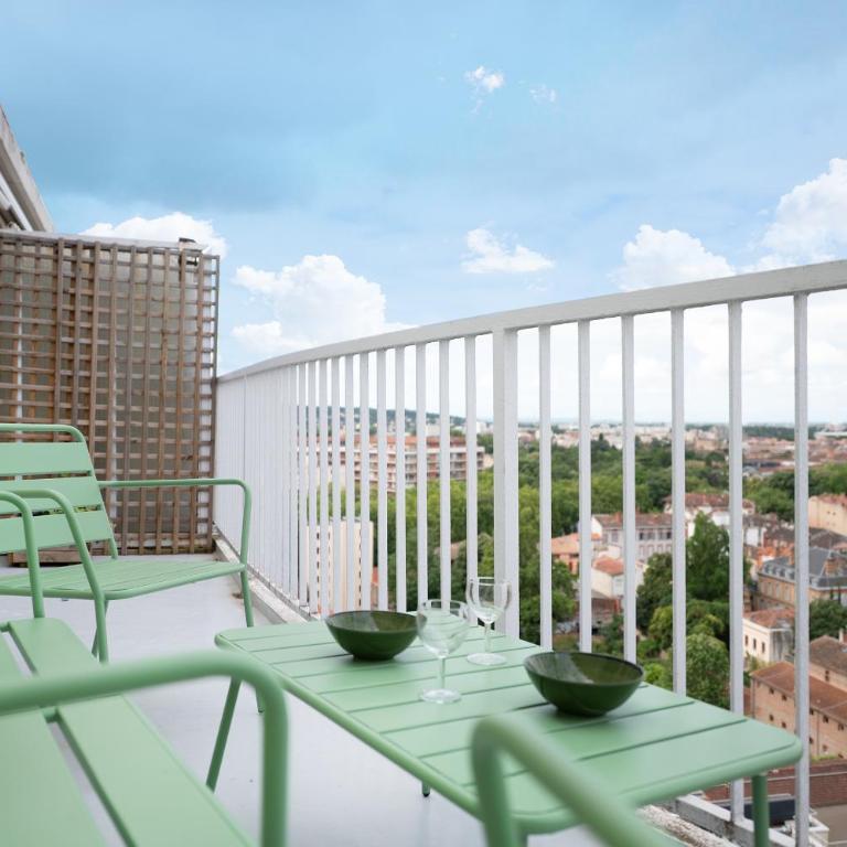 Beautiful panoramic view - AC Climatisation - Hypercentre Toulouse - 5min métro François Verdier - Apartamento de 1 dormitorio - 15