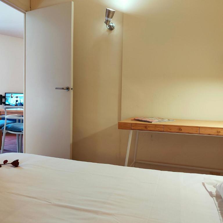 RL Spacious 2-Bed Apt on La Rambla. Wifi Central - Apartamento - 24