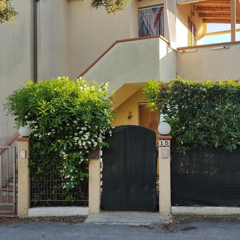 Il Villino del Sorriso-Trilocale con ARIA CONDIZIONATA, giardino e Parcheggio a Marcelli - Casa con 2 Camere da Letto - 25