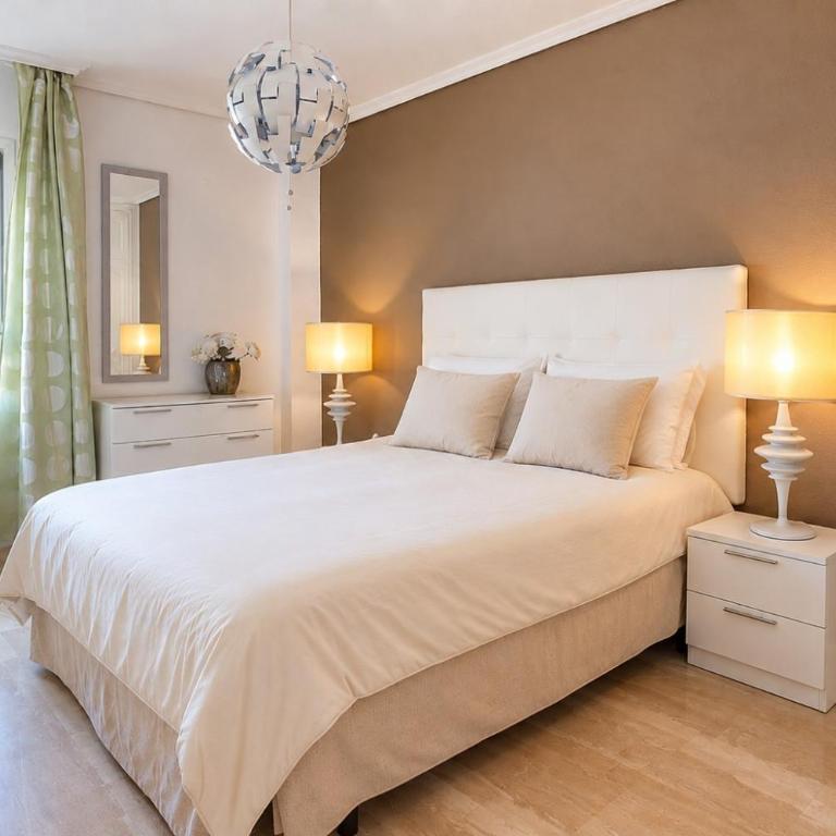 Paseo 153 - Three-Bedroom House - 4