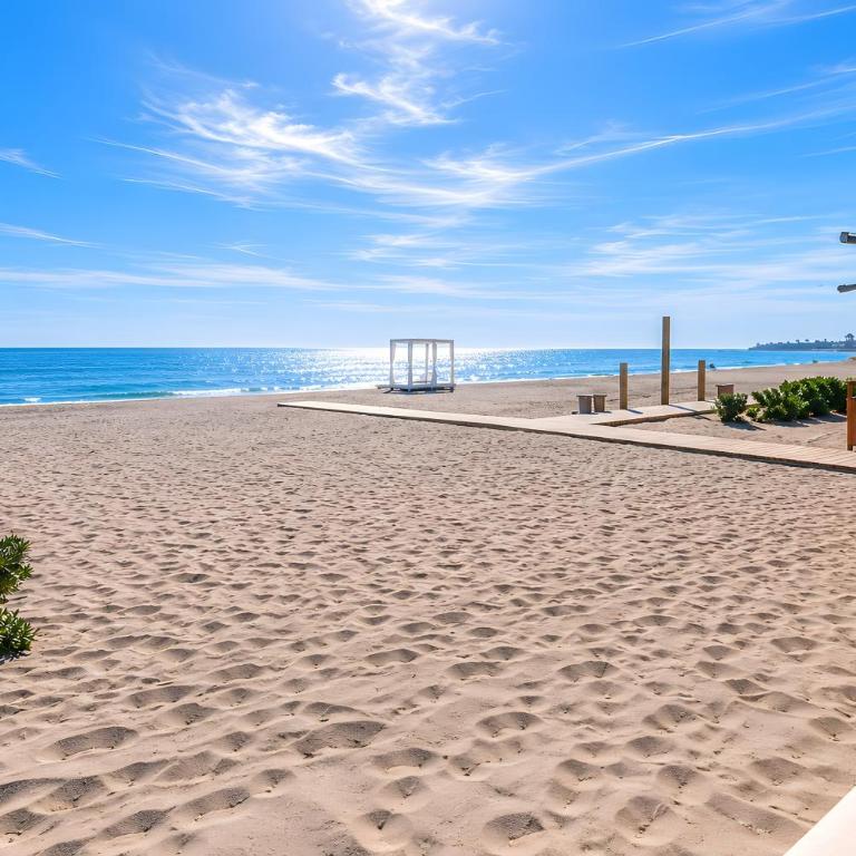Paseo 153 - Three-Bedroom House - 26