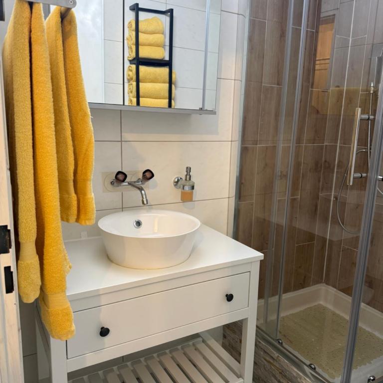 Mountain Holiday Leukerbad Free Parking and WiFi Playroom 96 - Apartment mit 1 Schlafzimmer - 7
