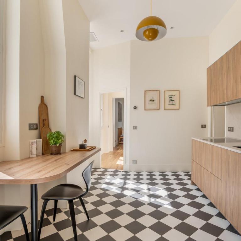 Luxury Paris Escape with AC in the Heart of the 7th - Appartement - 15