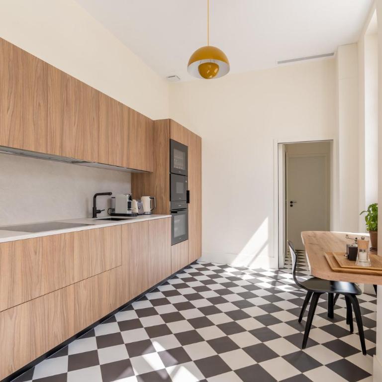 Luxury Paris Escape with AC in the Heart of the 7th - Appartement - 14