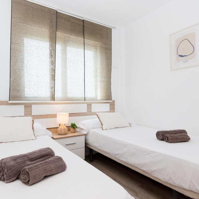 Apartamento con Parking y Piscina junto al Mar - Apartamento de 1 dormitorio - 65