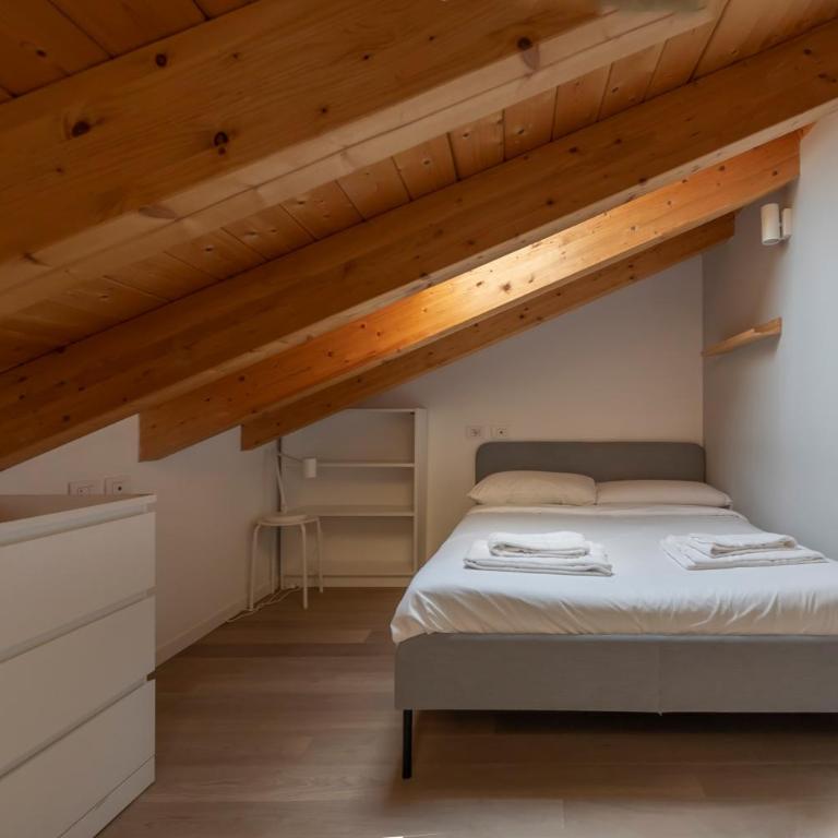 Hotiday Milano Frattini - Appartamento con 1 Camera da Letto e Terrazza - 4