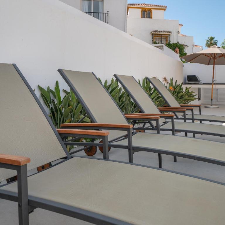 Beachside Villa 8 Ensuite 2 Private Pools - Villa - 27